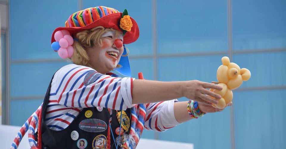 re_地域貢献クラウン活動１